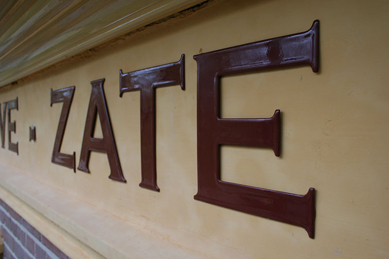 Emaille Gevelletters